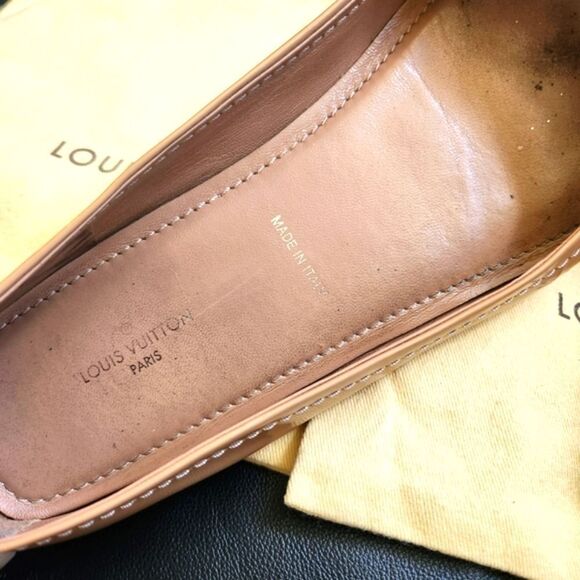 Louis Vuitton Nude Patent Leather Flats - Picture 11 of 13